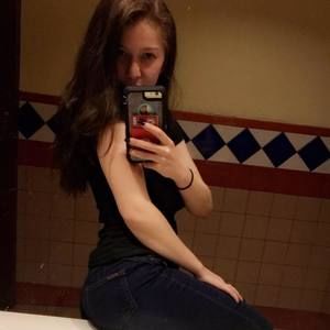 Meet your Posher, Luna